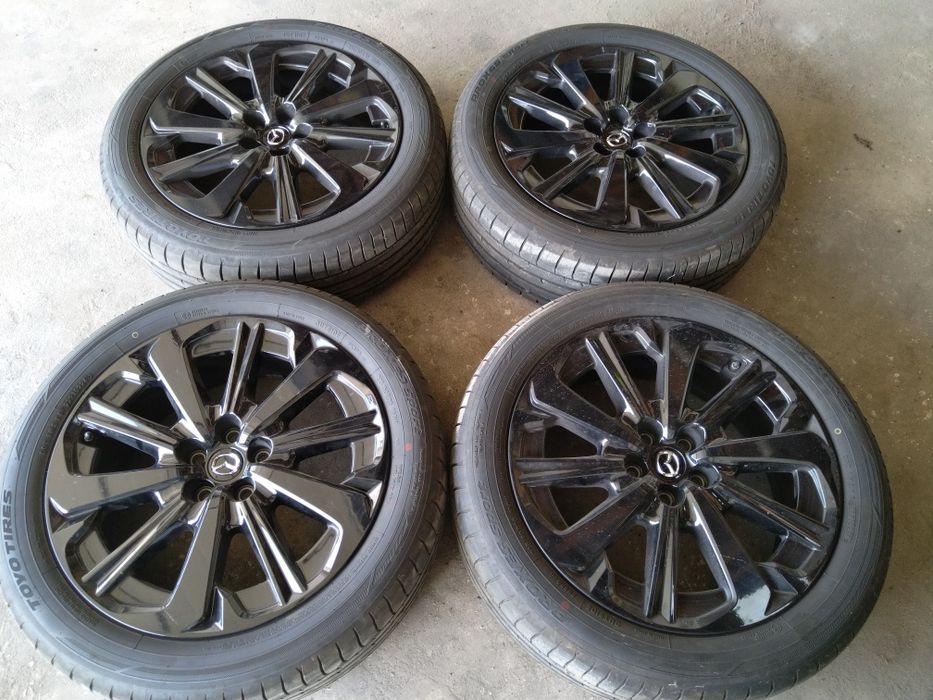 Koła Mazda 235/50 R20 PRAWIE NOWE