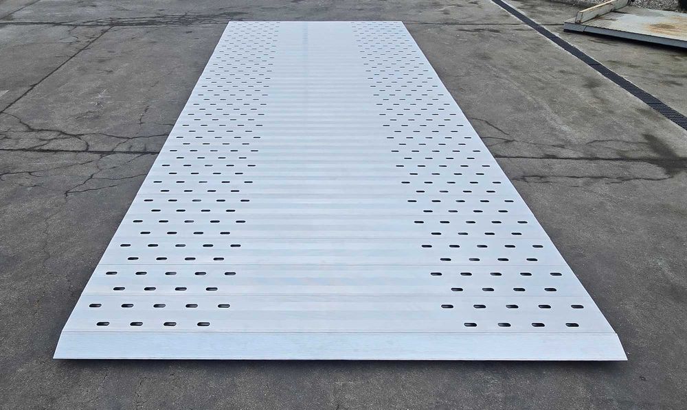 Platforma ALU 5500x2100mm deski + zakończ Laweta Najazd Cert. VDI 2700