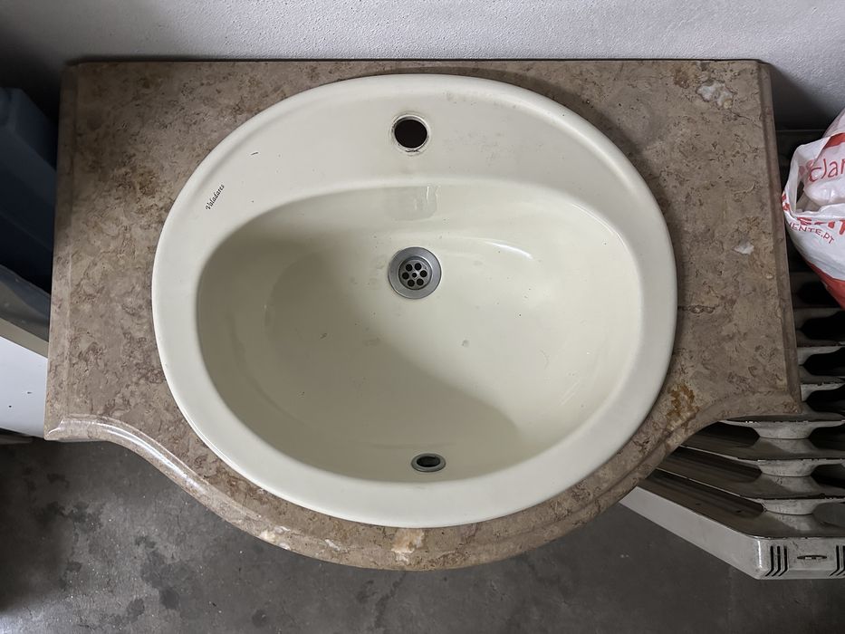 Loiças Sanitárias Valadares