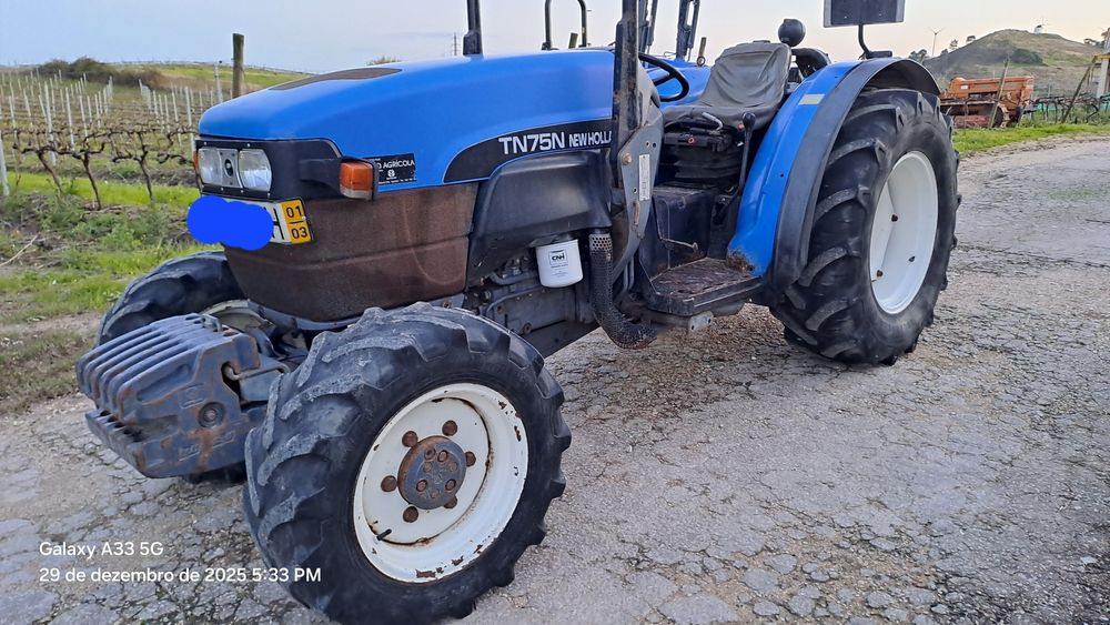 Trator New Holland tn 75 4x4