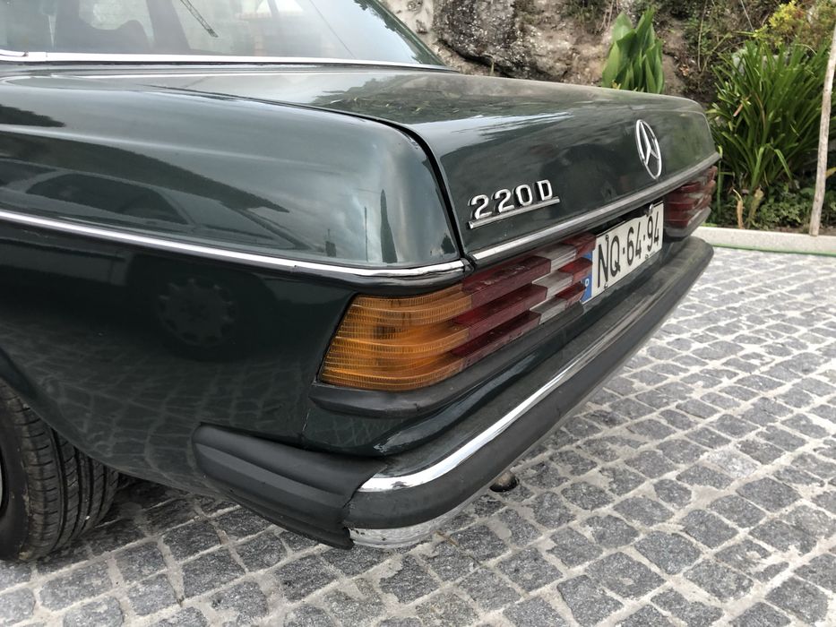 Mercedes-Benz W123 220D 1977