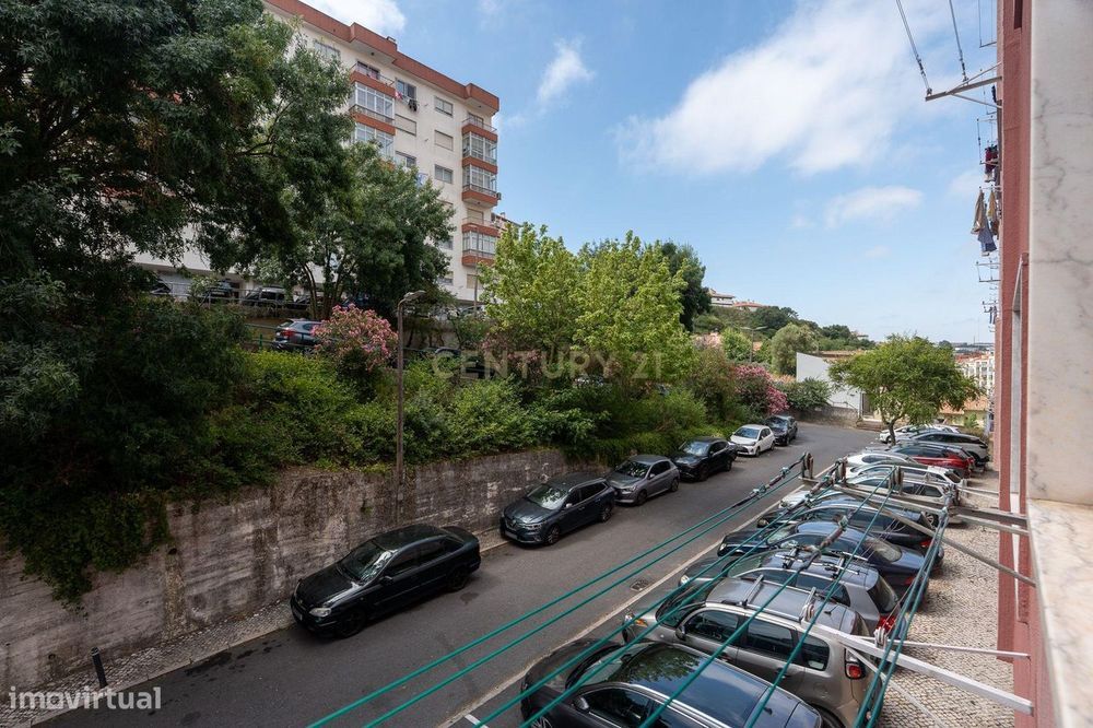 ** Espectacular Apartamento T2 No Cacém **