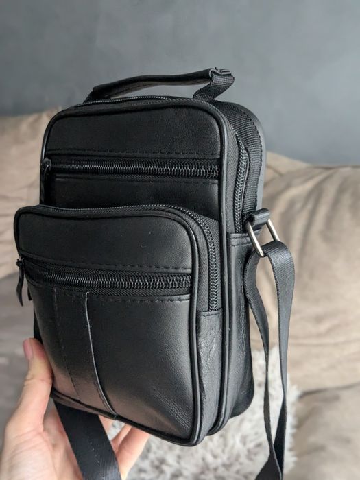Стильна чоловіча шкіряна сумка з короткою і довгою ручкою