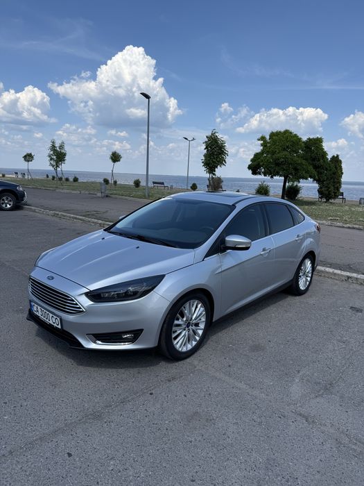 Ford Focus 2018 VIN 1FADP3J2XJL279655 фото оголошення 3 з 12