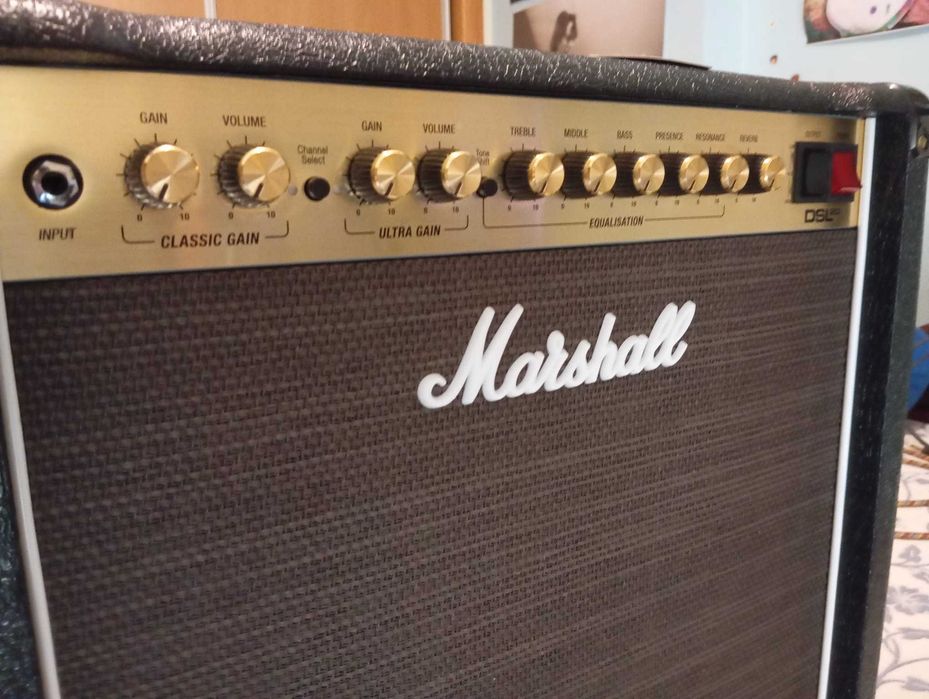 Amplificador Marshall 20 watts Combo
