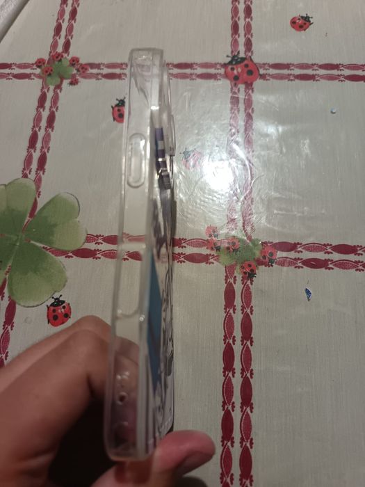 Capa iPhone 16 pro  com desenhos azuis  + Portes grátis