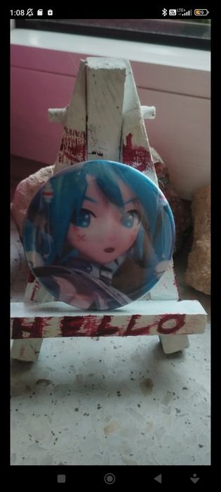 Hatsune Miku | pin / znaczek | 58 MM