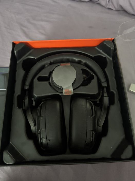 Jbl quantum one навушники