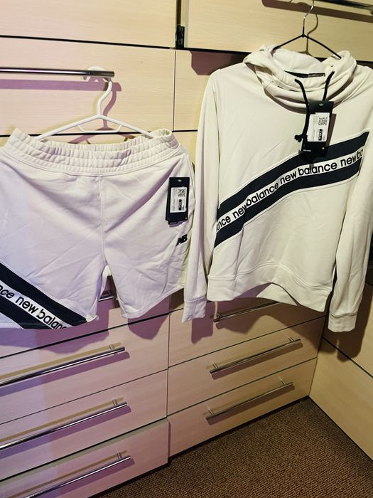Комтюм new balance, шорти , худі