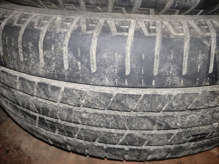 Шини континенталь 215 65 16