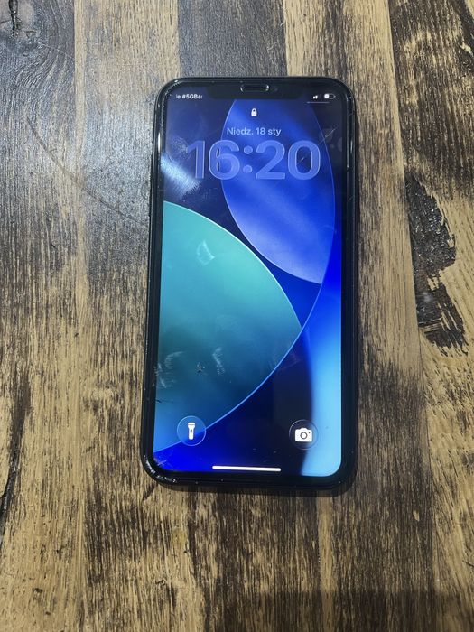 Iphone 11 64GB  dziala