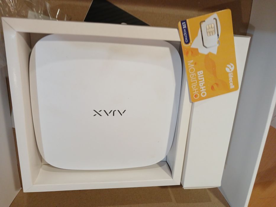 Ajax StarteKit - стартовий комплект бездротової системи безпеки Ajax