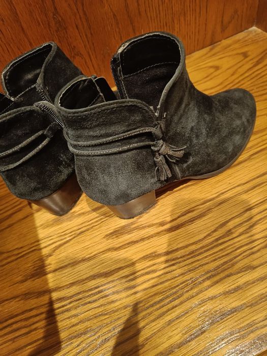 Buty, botki zamszowe