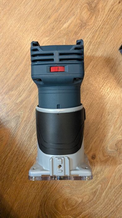Акумоляторний фрезер Bosch GLF 18v-8 Professional