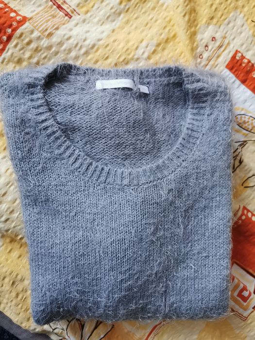 Swetr damski firmy Charies wogele