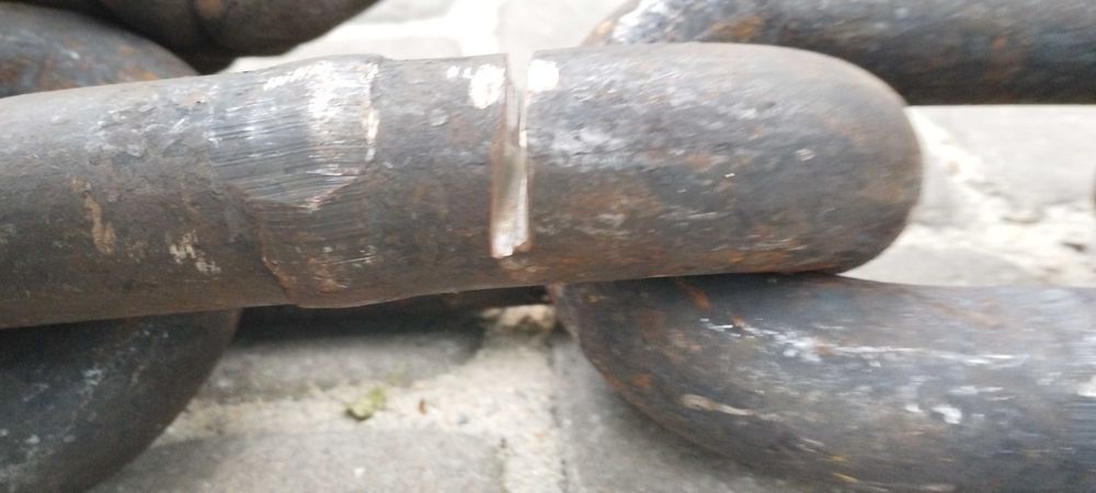 Łańcuch stalowy fi 34 mm , pancerny 300cm , około 70 kg