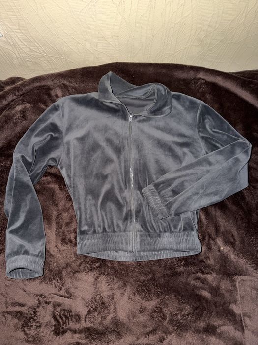 Розвантажую гардероб,читайте опис