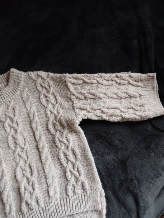 Продам классный, теплый женский свитер