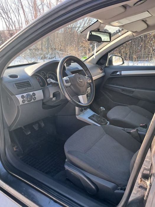 ПРОДАМ Opel astra H 1,7 дизель в дуже гарному стані