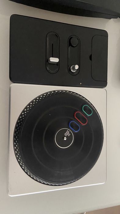 PS3 with games / microphones / Move / DJ turntable64286112632323121