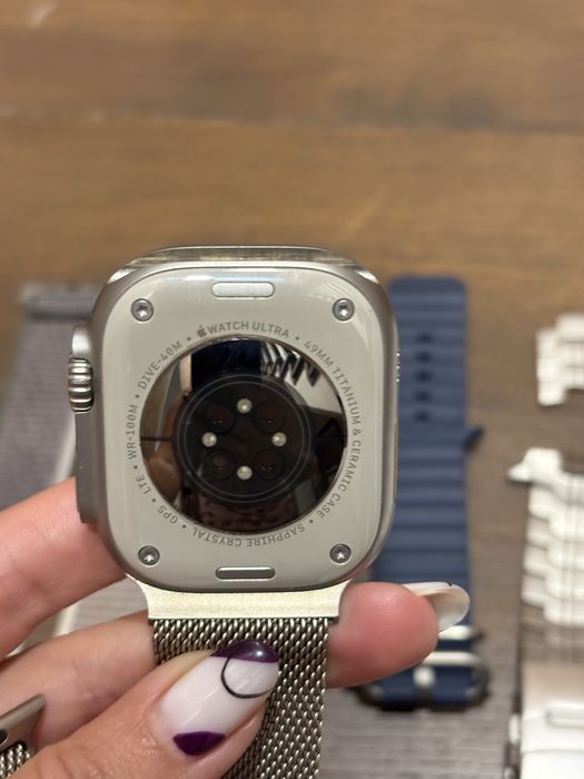 Apple Watch Ultra 2 49mm Titanium Blue Ocean Band