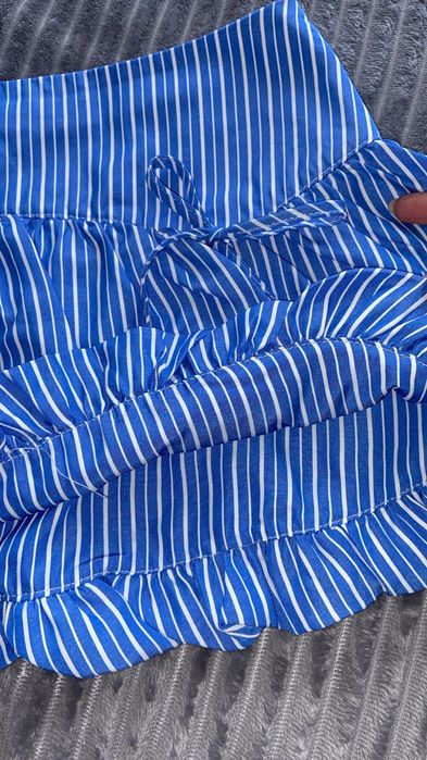 Юбка, спідниця.