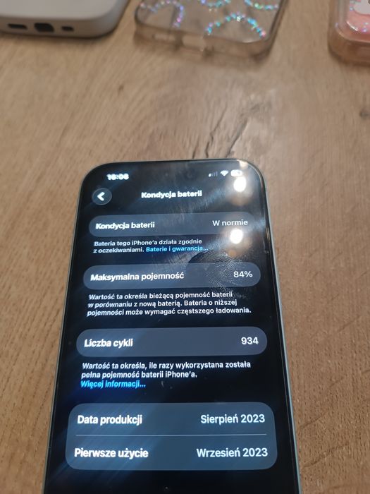 IPhone 15 128g bat 84%