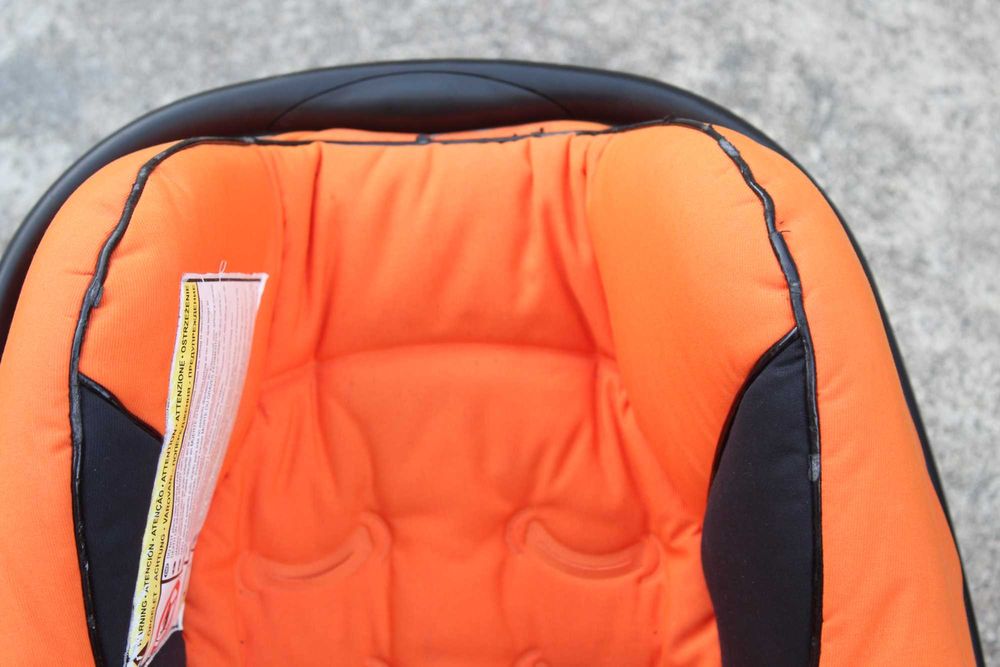 Cadeira Auto Bebecar grupo 0+ (0-13 kg) com Todos os Acessórios