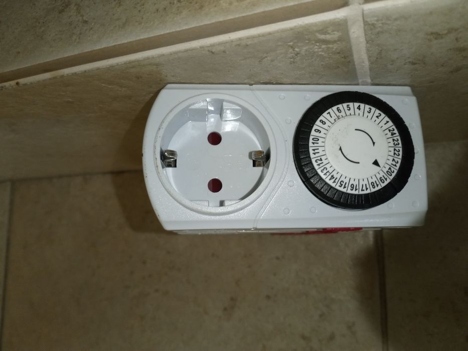 4 Spectacular Programmable Outlets64575285463810120