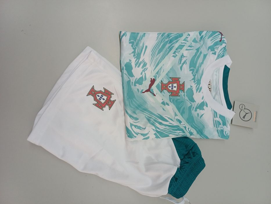 Equipamento criança seleção Portugal alternativo