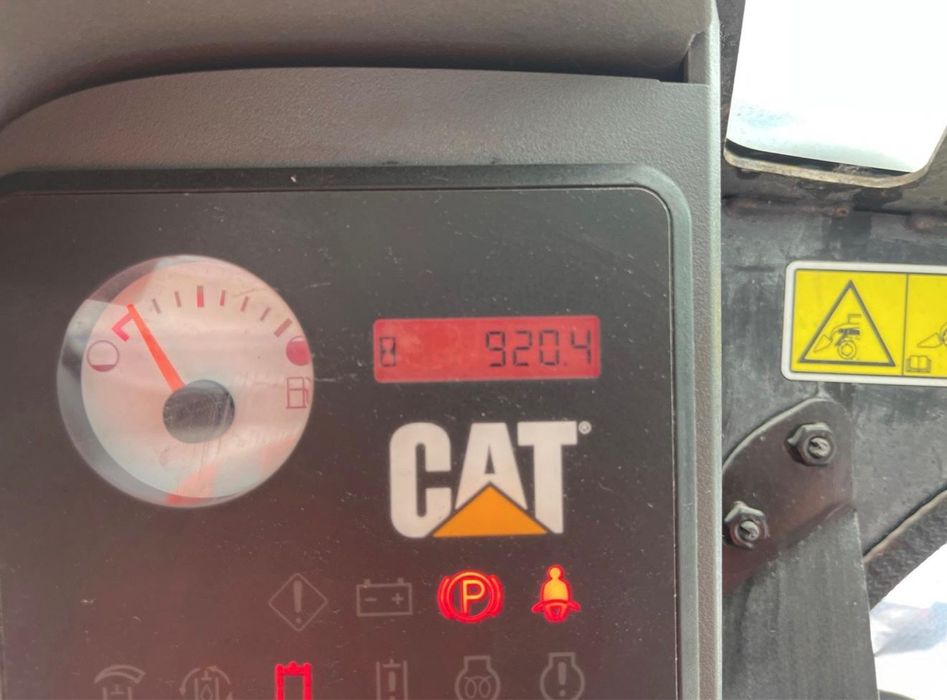 CAT 299C Pá Carregadora de Rastos Excelente Com Apenas 920 Horas ###OPORTUNIDADE###