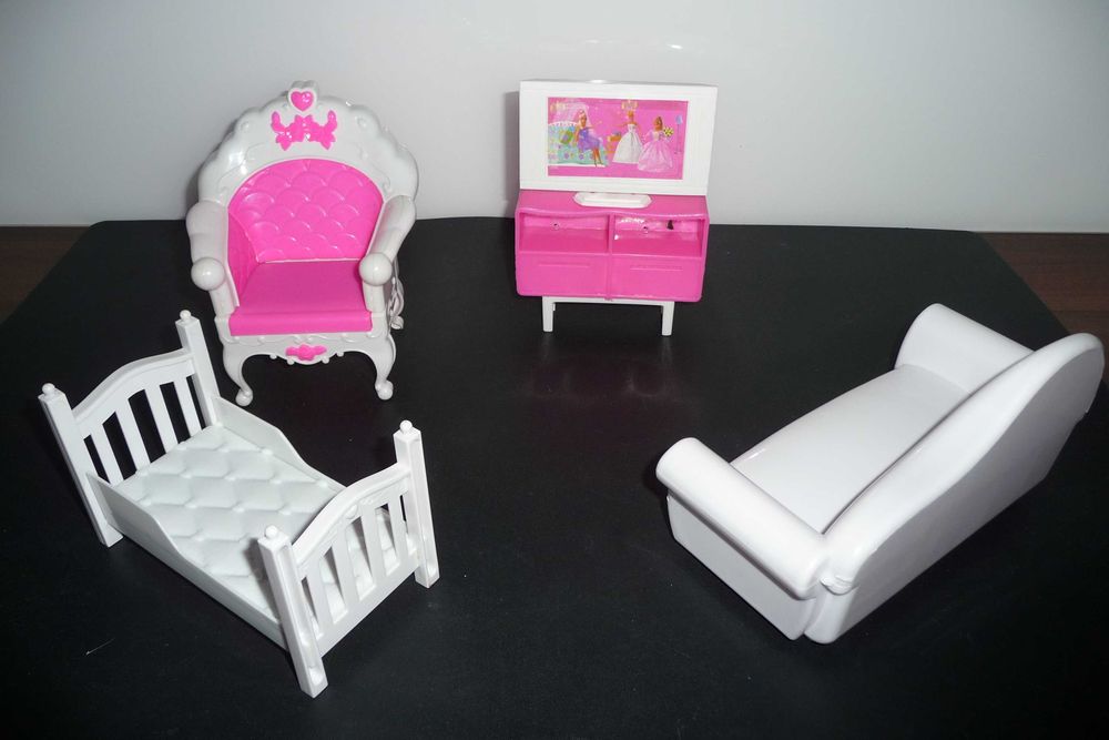Mebelki do domku dla lalek. Mebelki dla lalek