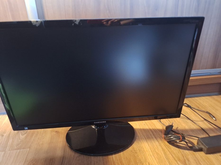 Monitor Samsung S24D300