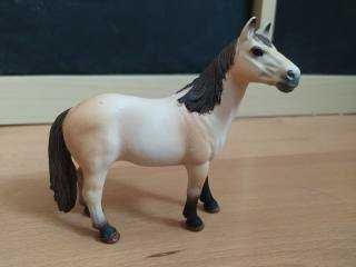 Schleich klacz mustang 13806