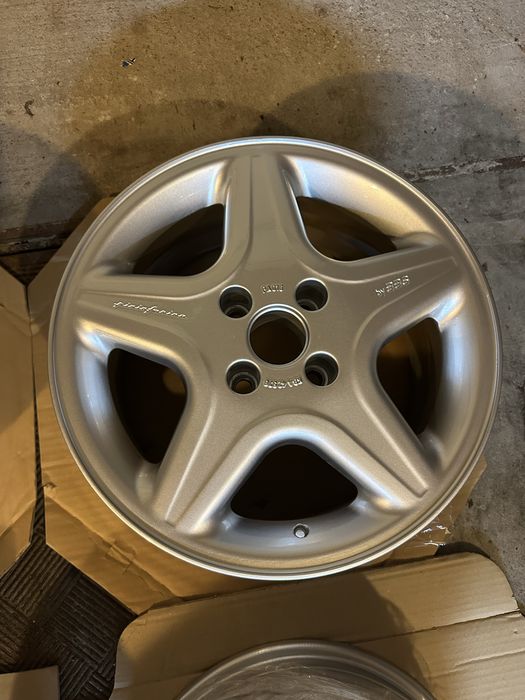Bbs Pininfarina 15” 4x100 7J ET35 po renowacji jak nowe