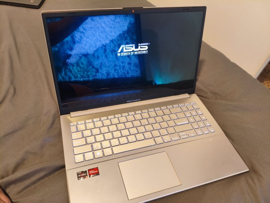ASUS Vivobook Go 15 OLED-Ryzen 5 7520U 16GB RAM