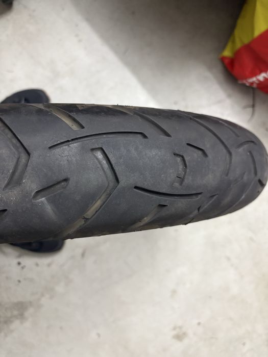 Pneu Metzeler 110/80/19