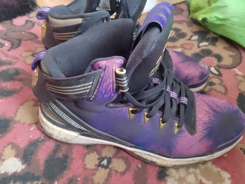 Buty do koszykówki adidas 43