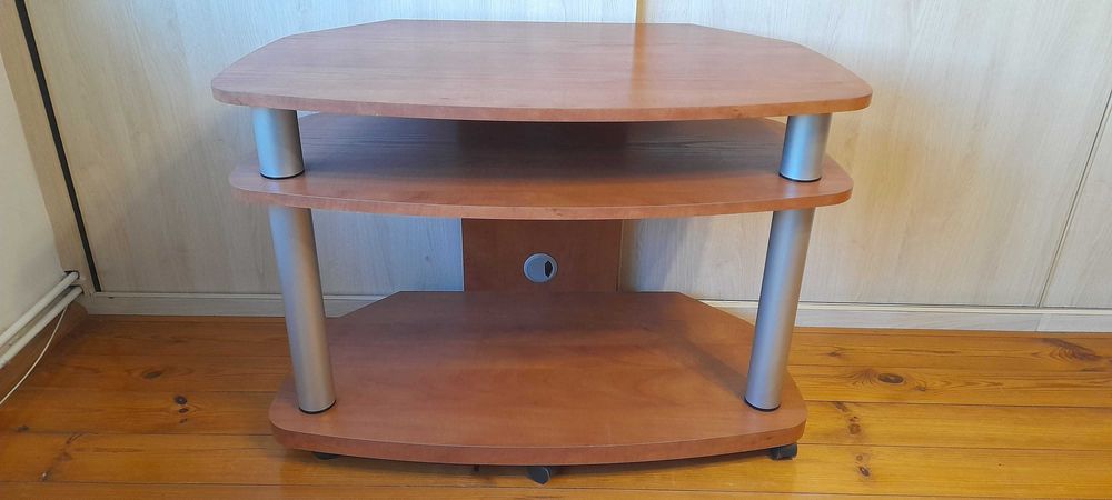 Stolik rtv pod telewizor