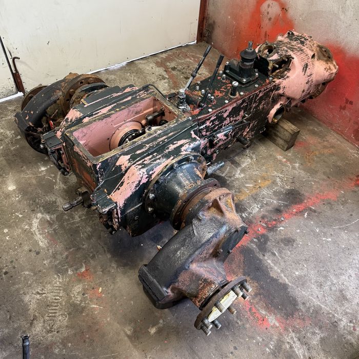 Skrzynia biegów,tylny most,kompletny tył Zetor 7711,7745,7211,7245,itp