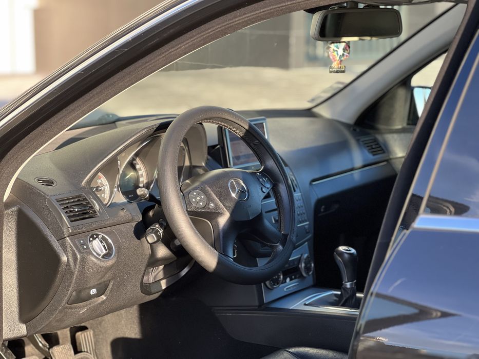 Mercedes-benz C200CDi Avantgarde - 2010 — photo 5