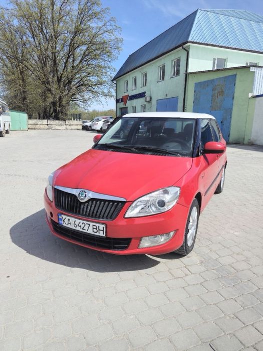 Оренда від 3 місяців авто Skoda Fabia 2010