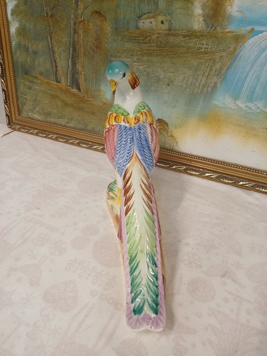 escultura porcelana pássaro