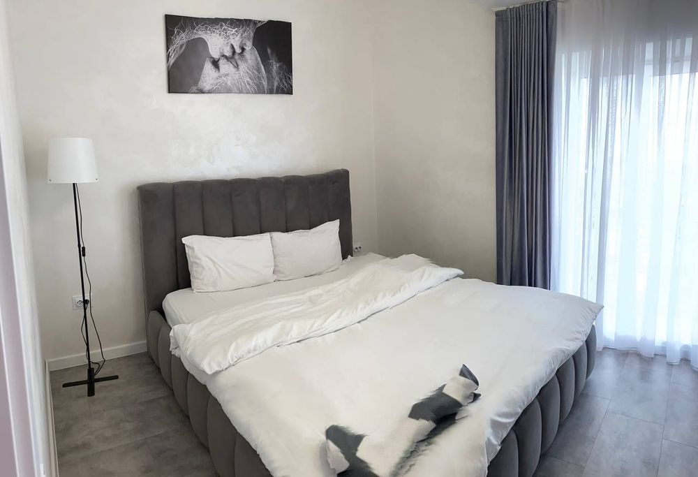 Bright Gray. Нові затишні апартаменти по вулиці Збаразька 29а подобово