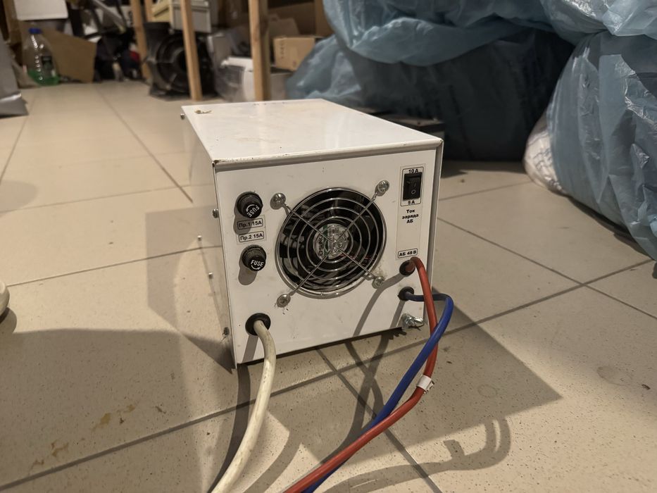 Джерело безперебійного живлення SinPro 2400-s310 безперебійник