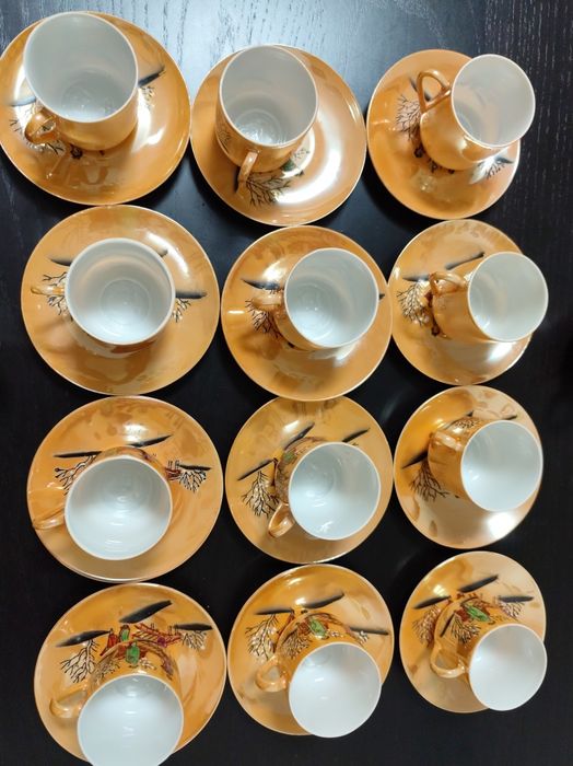 Serviço de Café antigo em Porcelana Japonesa (12 Chávenas)