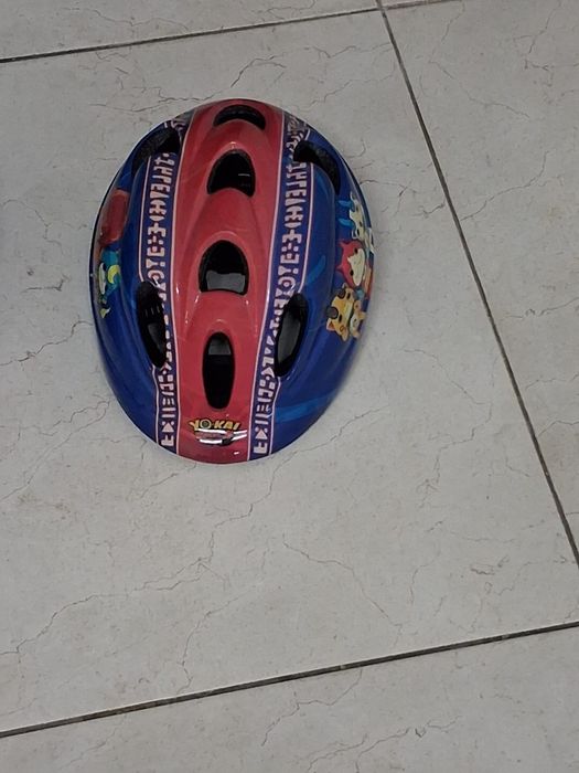 Capacete de criança para bicicleta