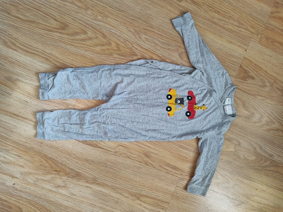 Szary pajac w autka piżama bawełna r. 86 H&M
