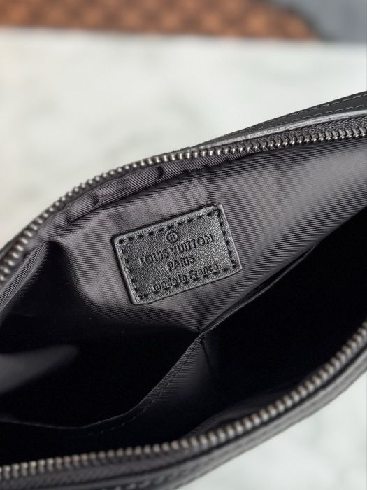 Сумка мужская черная 3в1 трио Louis Vuitton messenger Trio кожаная LV