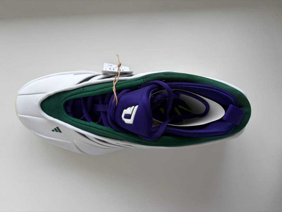 Волейбольні кросівки Adidas Dame 9